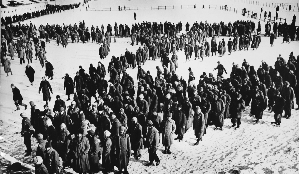 Niemieccy więźniowie po kapitulacji